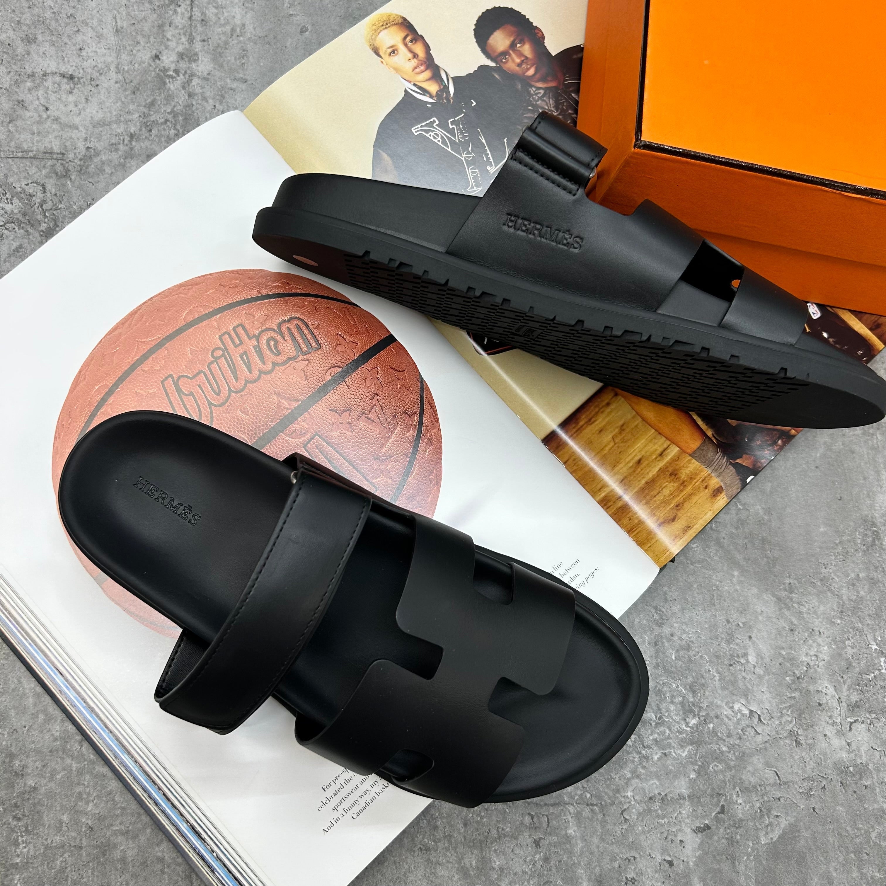 (PRE-ORDER) HMES - STRAP SLIDES - BLACK