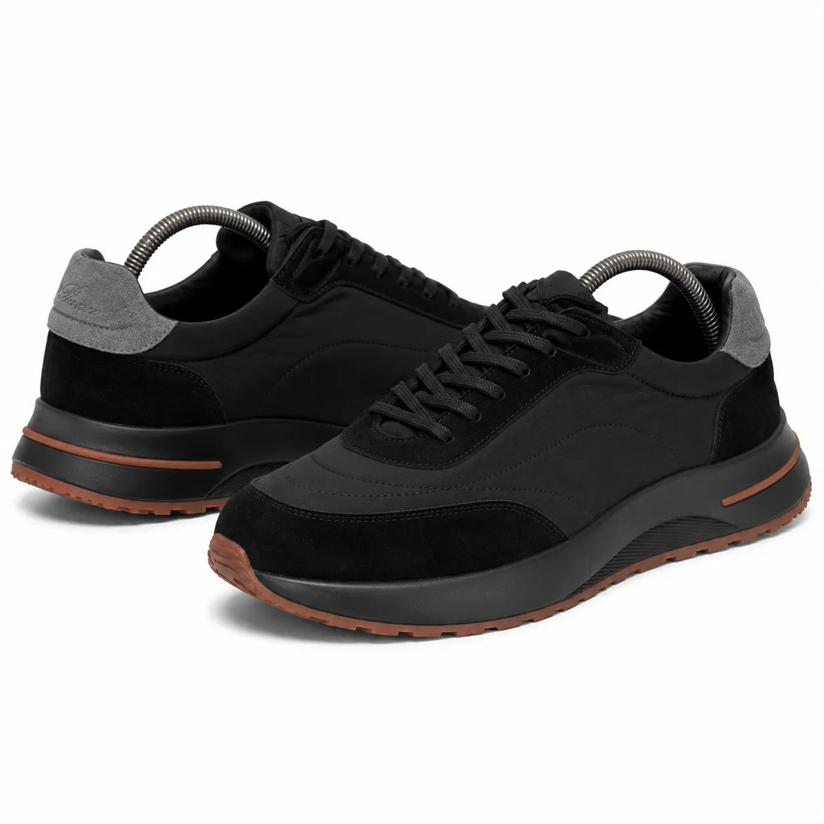LORO SUEDE RUNNER TRAINER - BLACK