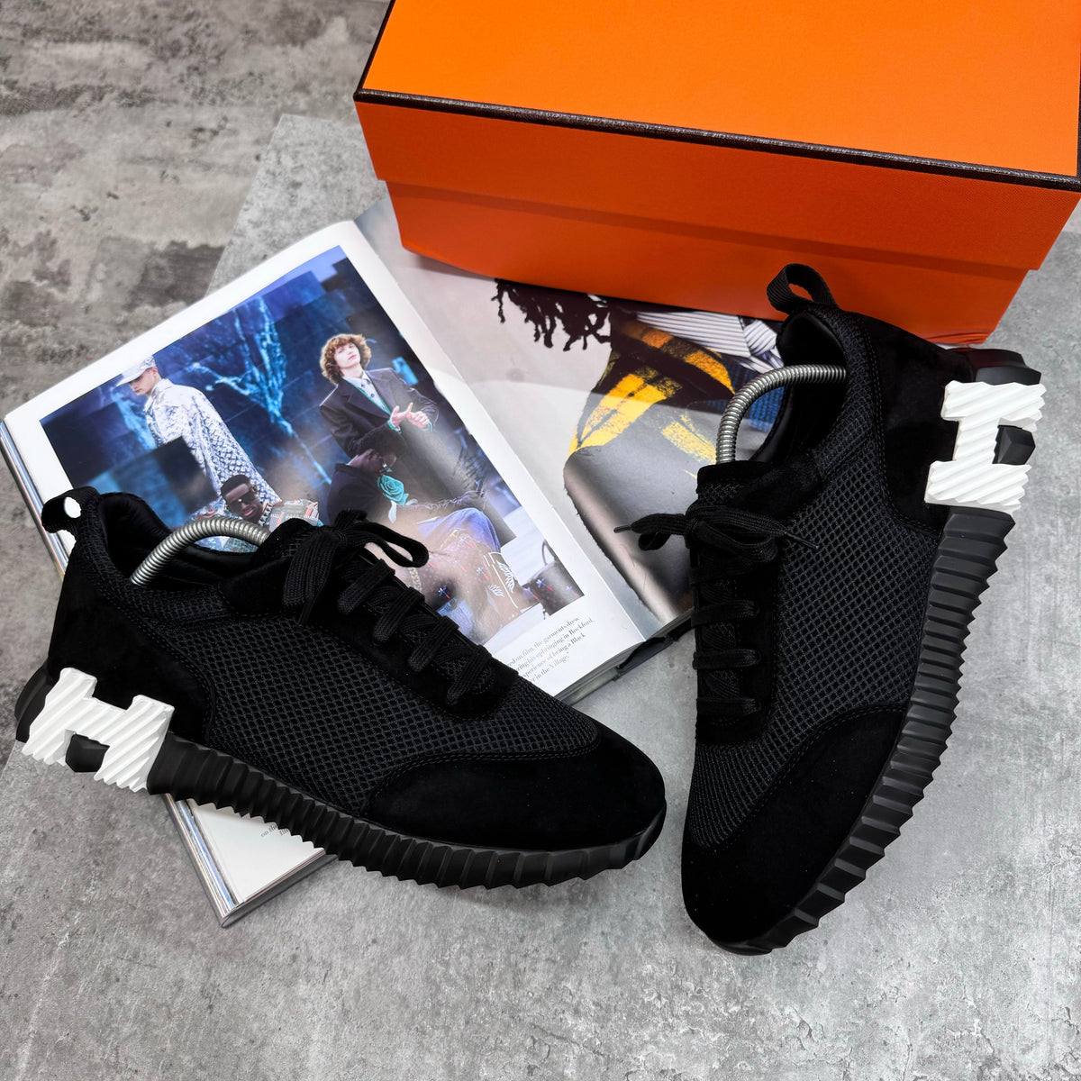 HMES - BOUNCING TRAINERS - BLACK/WHITE H