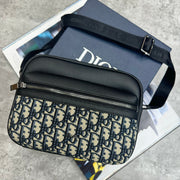 CD - OBLIQUE BAG - BLACK
