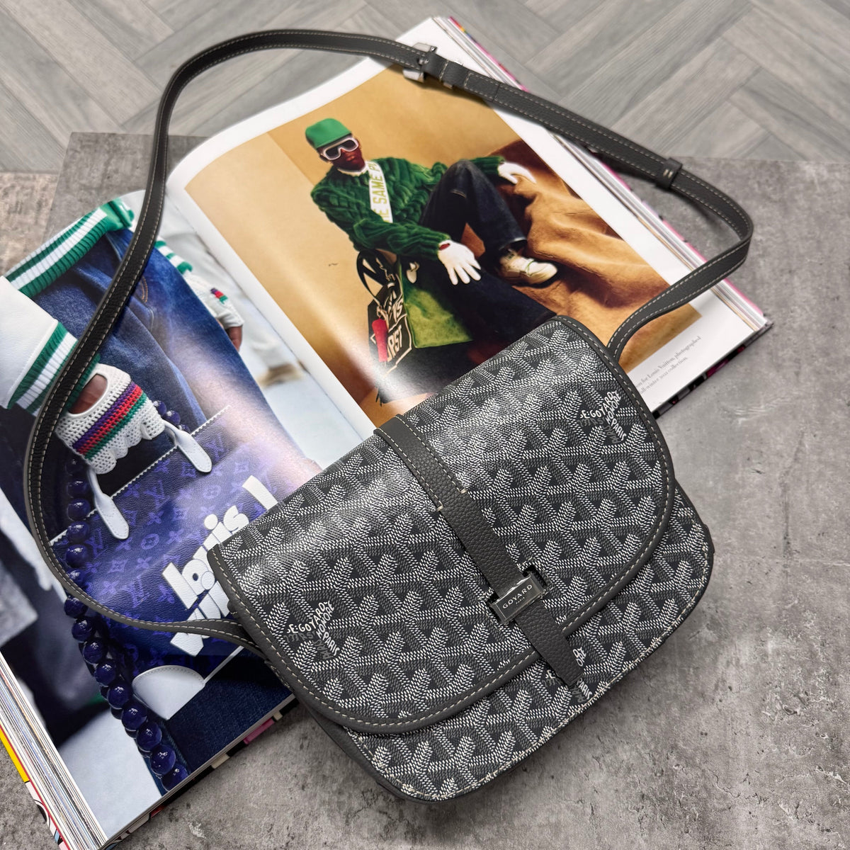 GYRD MAN BAG - GREY