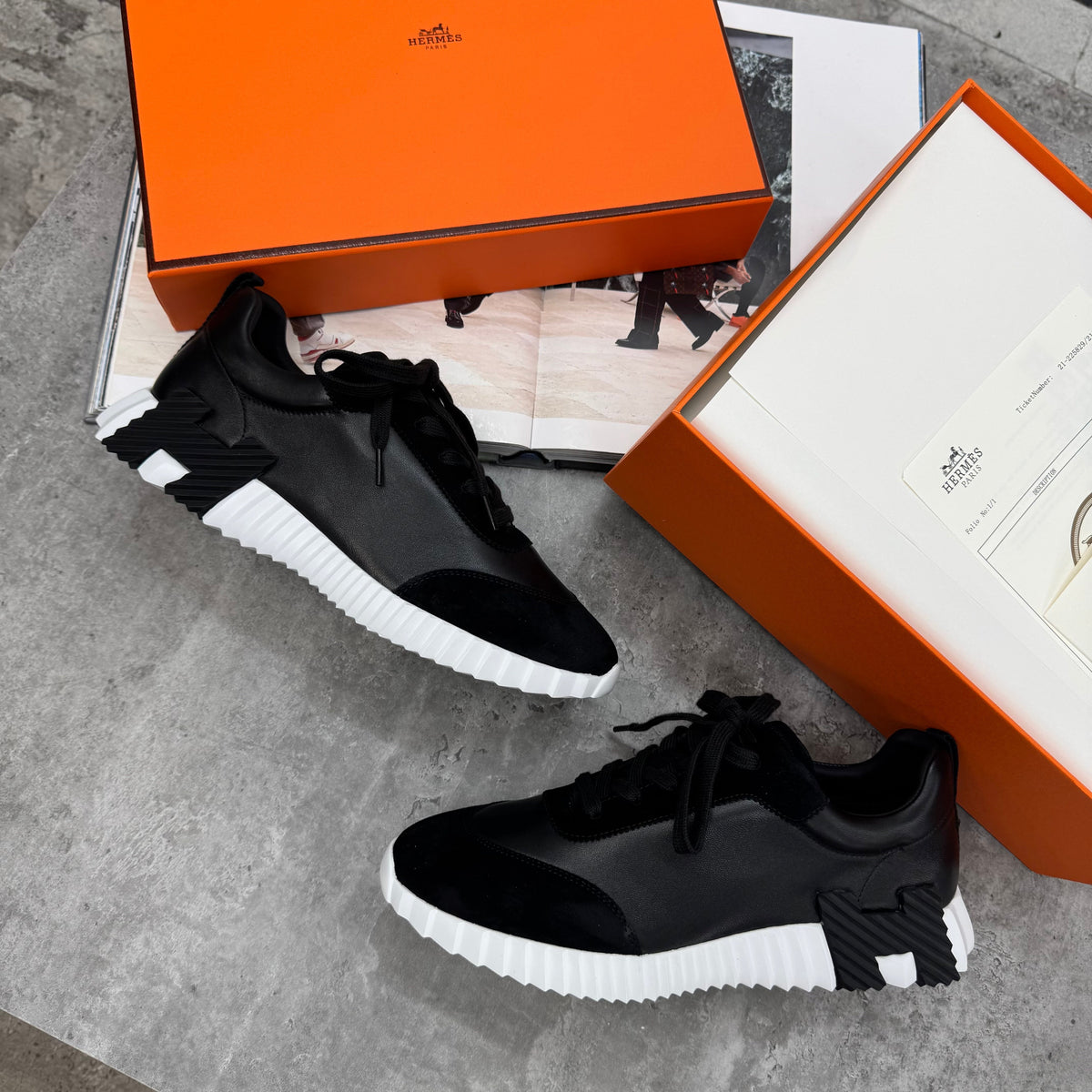 HMES - BOUNCING LEATHER TRAINERS - BLACK/WHITE