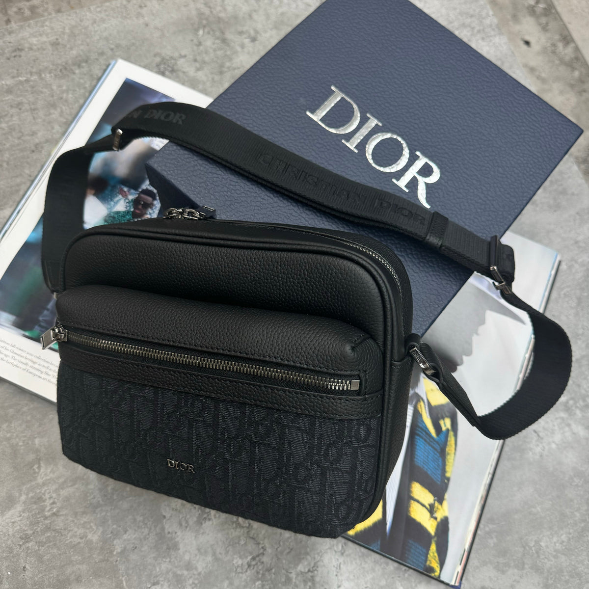 CD - OBLIQUE BAG - BLACK