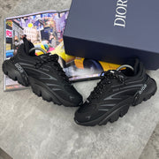 B44 - TRAINERS - BLACK