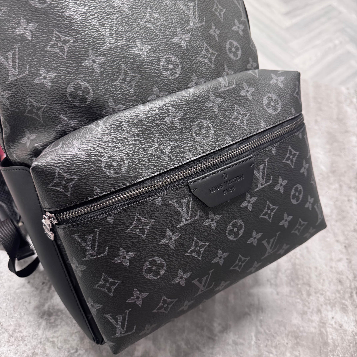 LVE MONOGRAM BACKPACK - BLACK / GREY