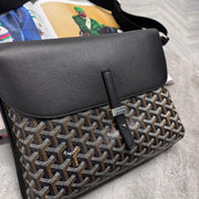 GYRD MAN BAG - BLACK