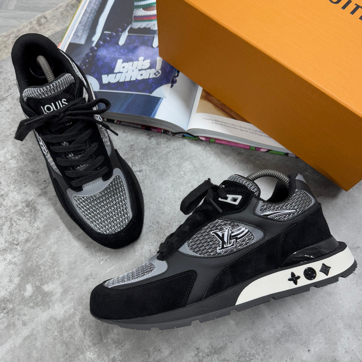 LVE RUNAWAY TRAINERS - BLACK