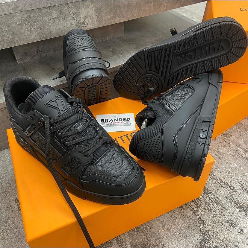 LVE - TRAINERS - BLACK