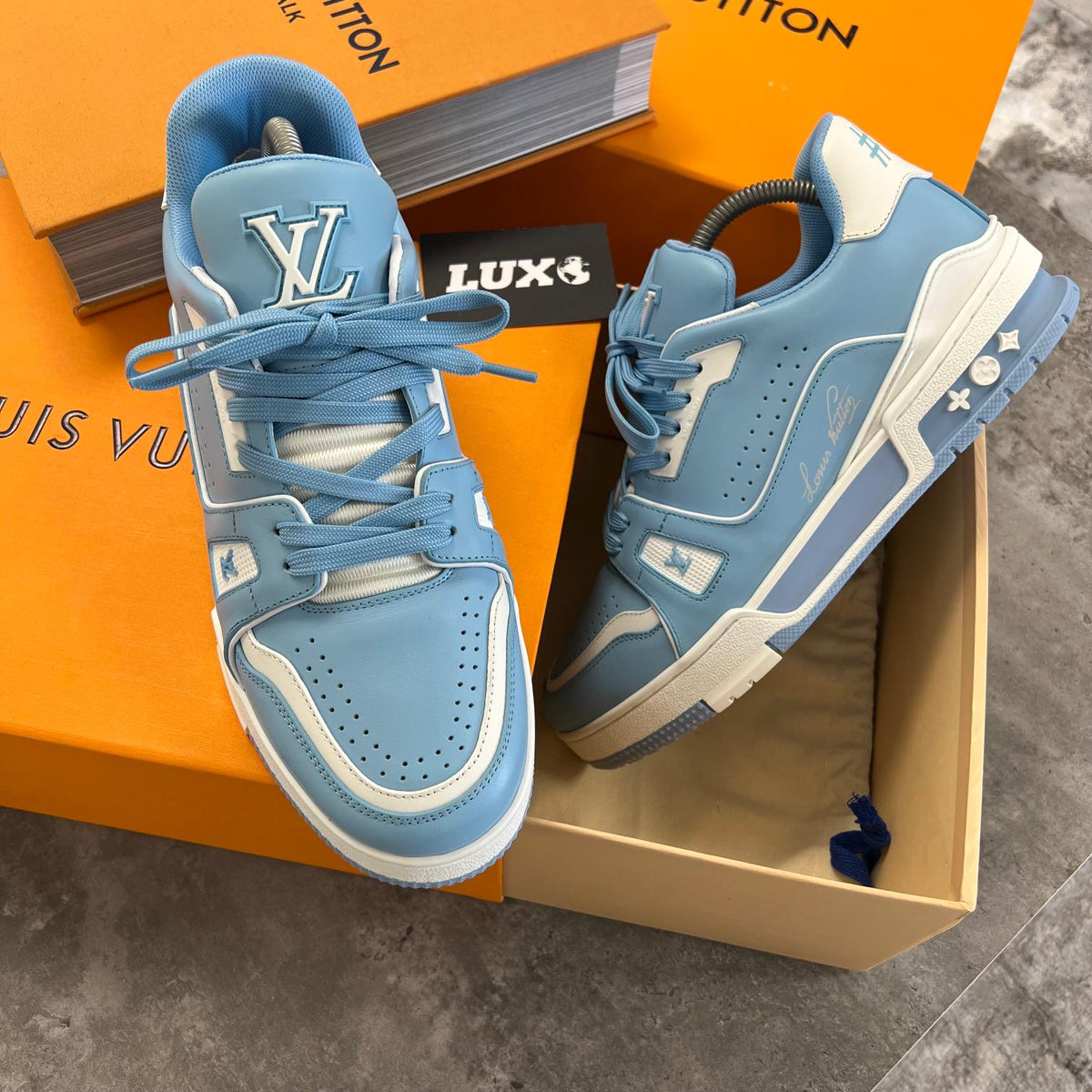 LVE TRAINERS - SKY BLUE