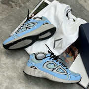 B30 TRAINERS - BABY BLUE