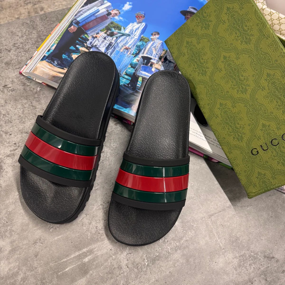 (PRE-ORDER) GCI - SLIDES - RED LINE