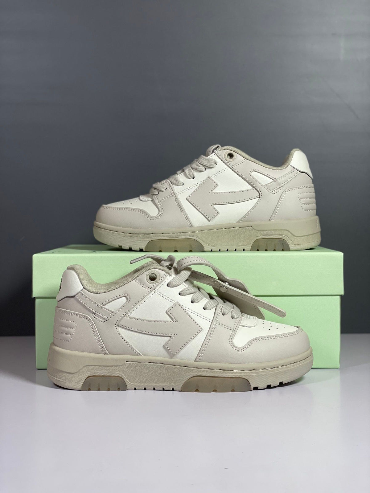 OW - TRAINER - BEIGE
