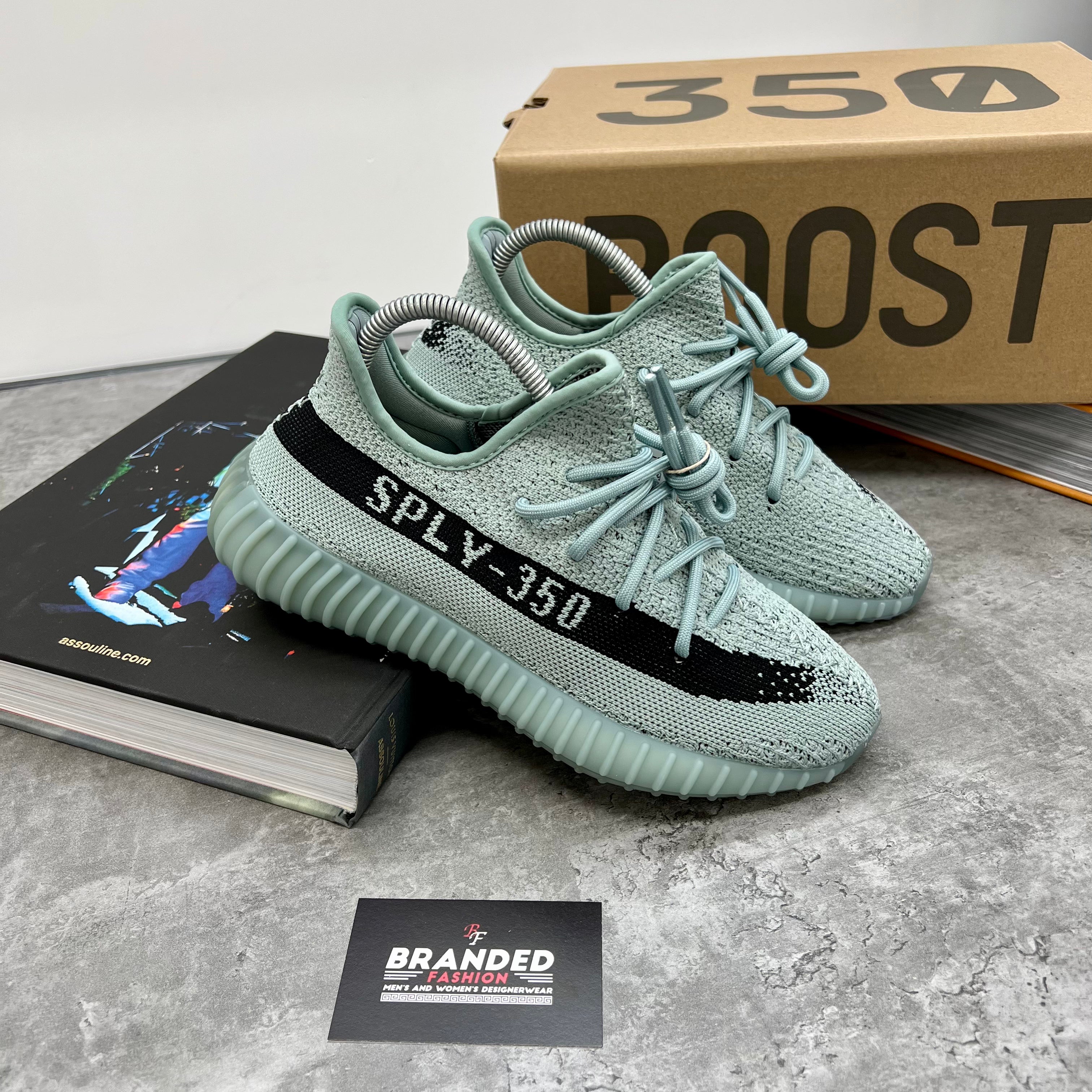 (PRE-ORDER) YZY 350 TRAINER - SALT
