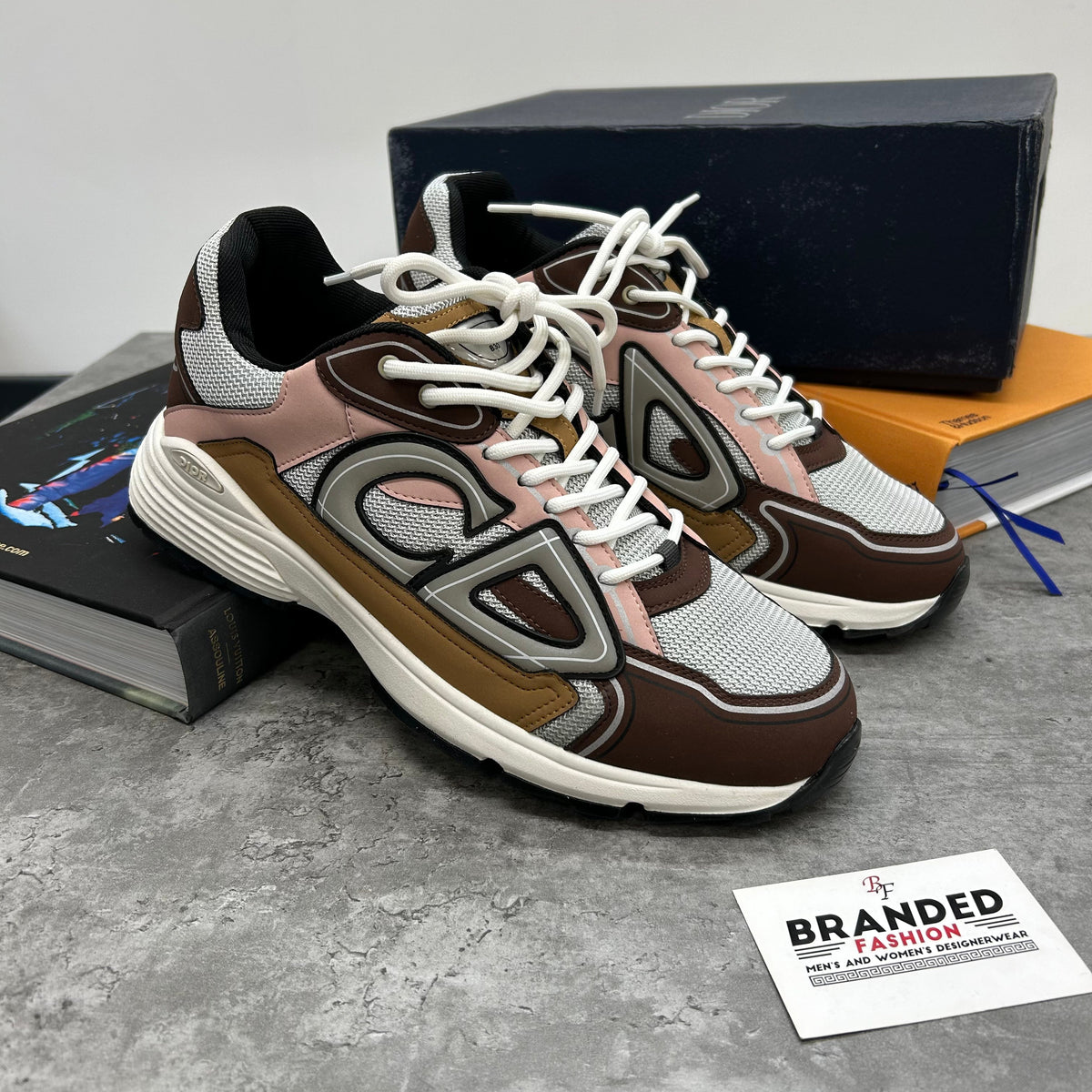B30 TRAINER - BROWN