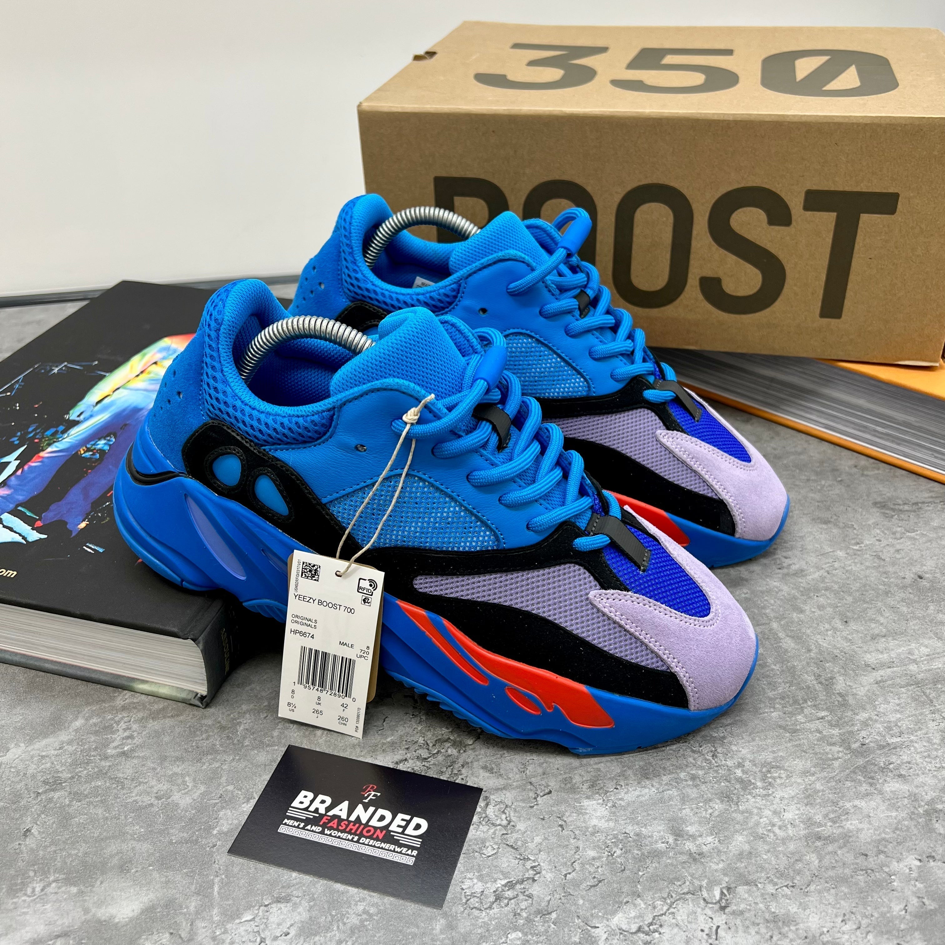 (PRE-ORDER) YZY 700 TRAINER - HIRESB